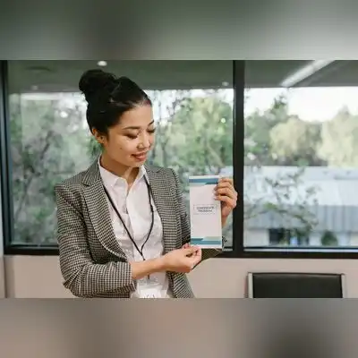 穆霜橙